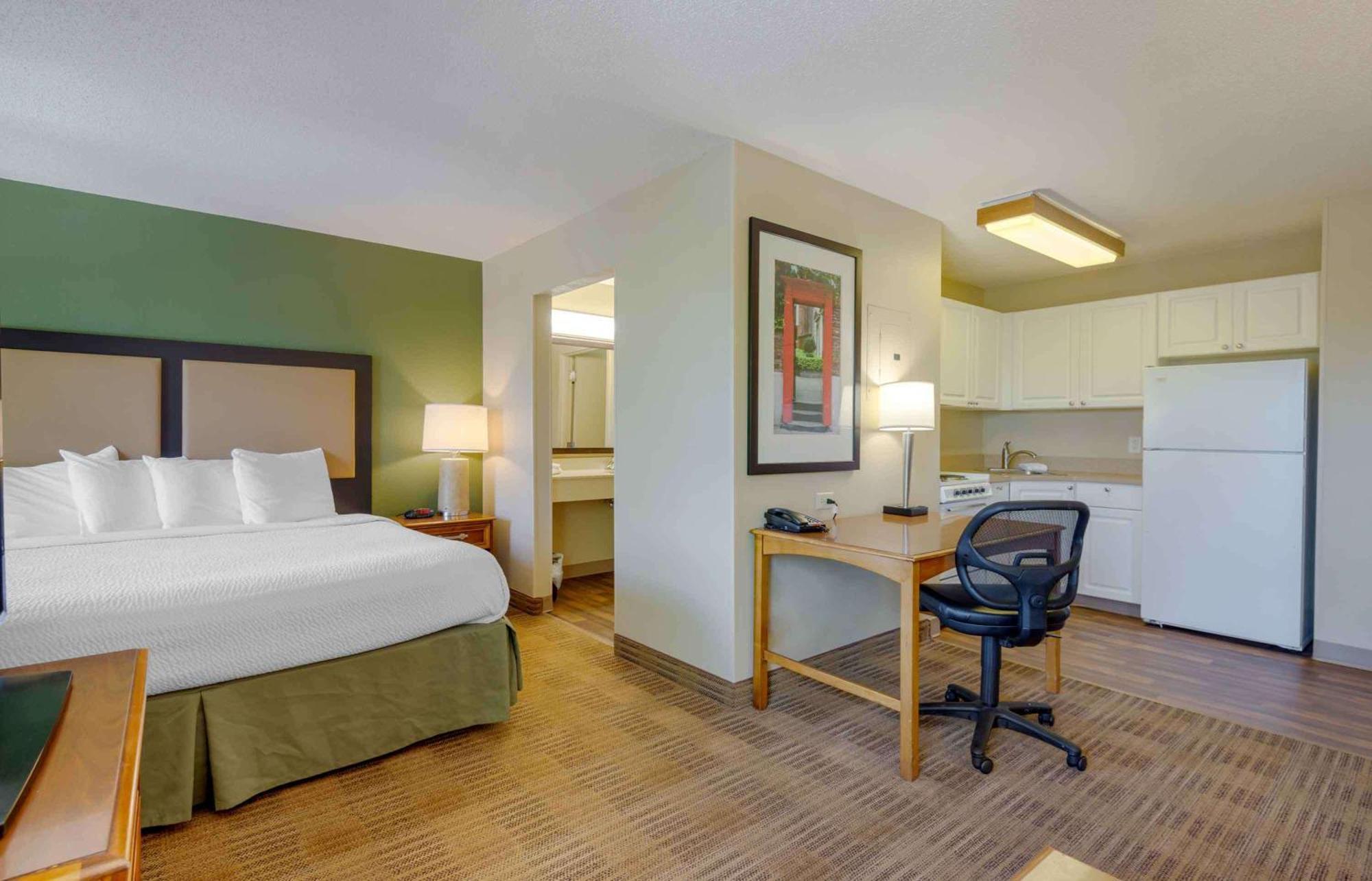 Extended Stay America Suites - Greensboro - Airport Dış mekan fotoğraf