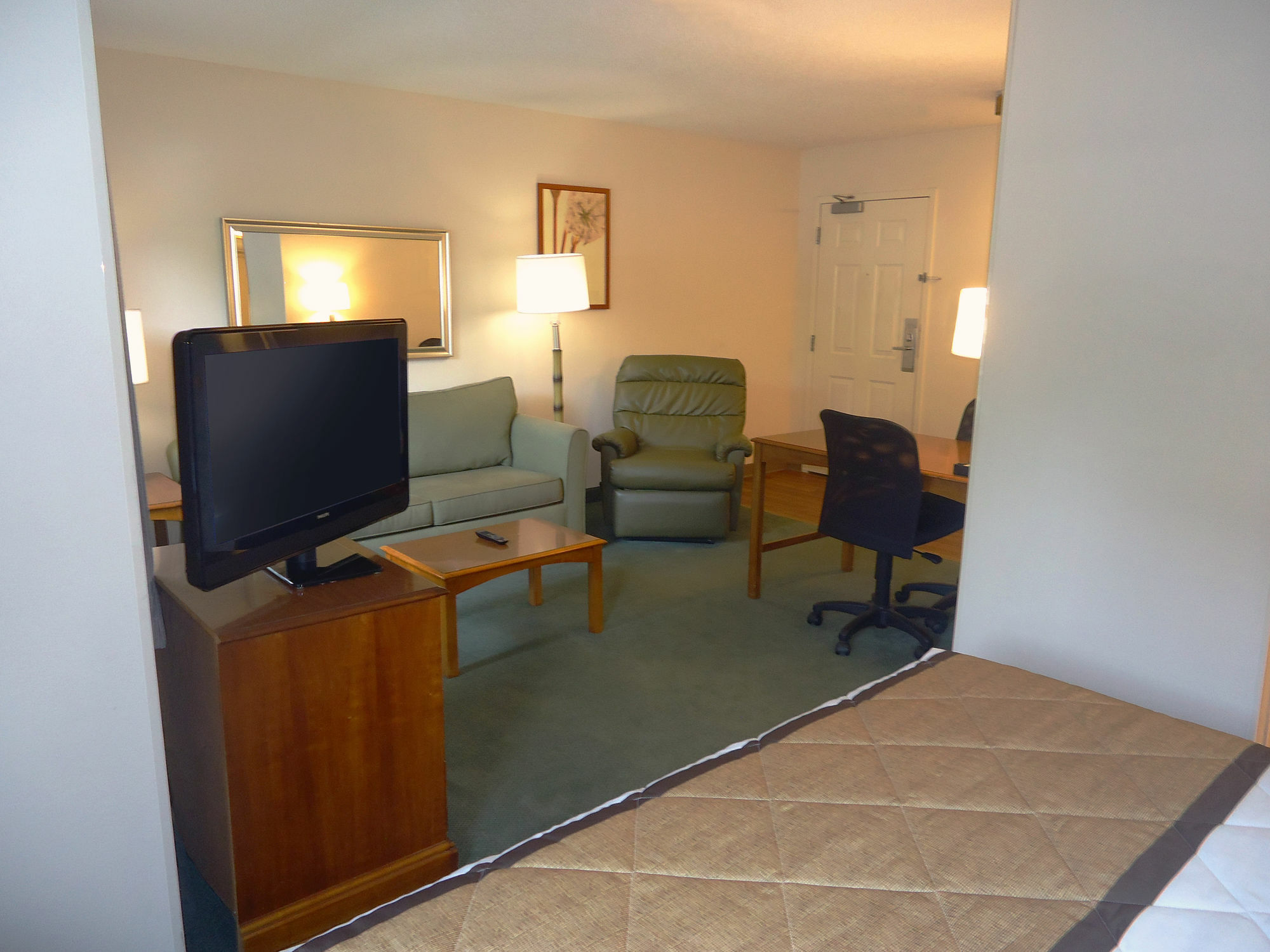 Extended Stay America Suites - Greensboro - Airport Dış mekan fotoğraf